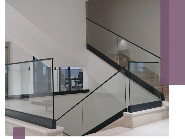 Стеклянные перила премиум-класса с установкой в Тольятти