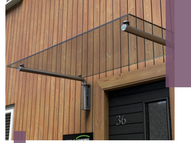 Стеклянные козырьки на входы и фасады в Тольятти