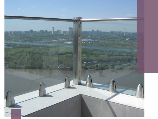 Стеклянные парапеты премиум класса в Тольятти для домов и бизнесов